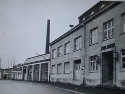 Die Betriebsgebäude der ehemaligen Firma Carl Sieper an der Geerstraße: Auf einem Teil des Geländes befindet sich seit 2005 unser Bauplatz.